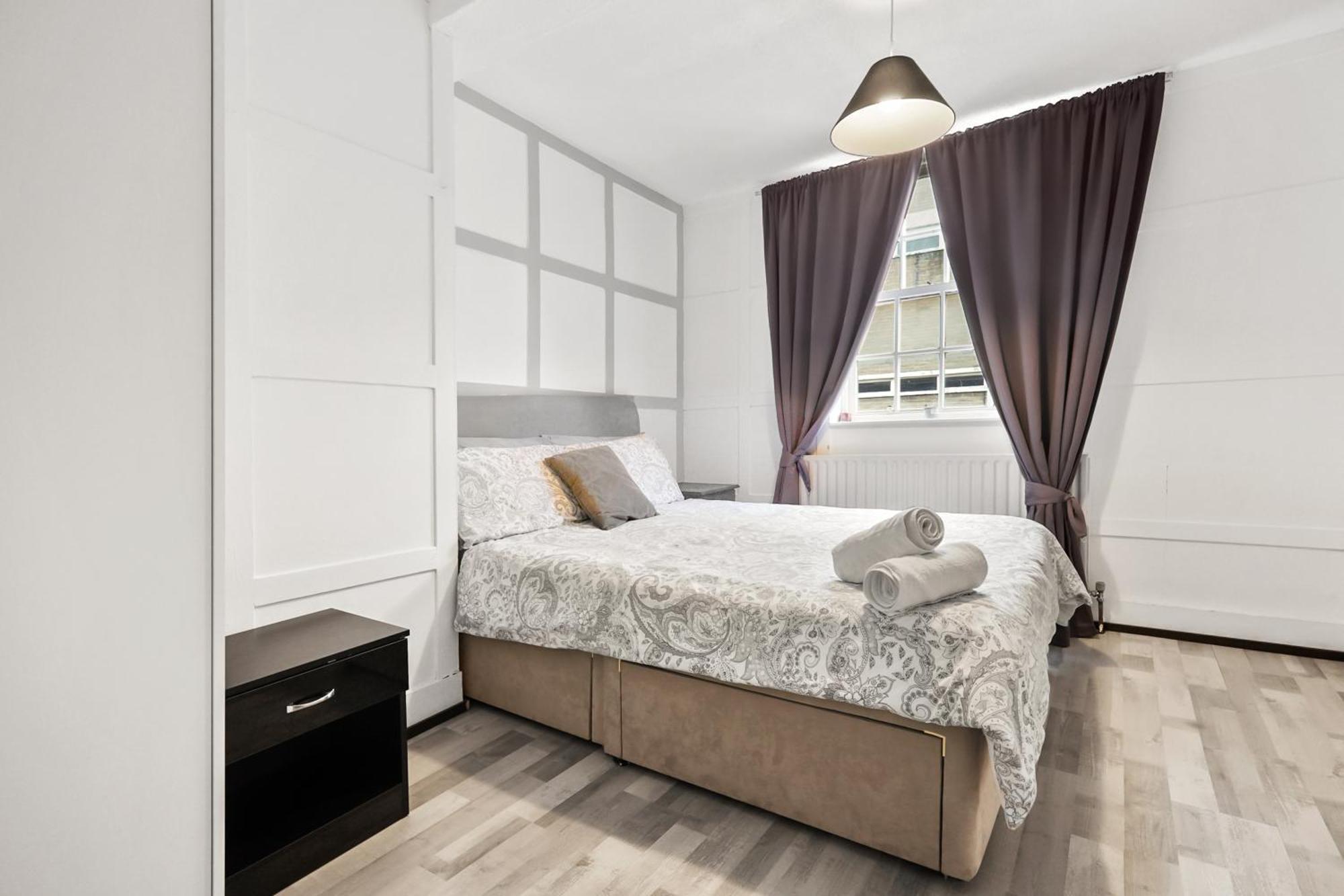 Private Bedroom Near Tower Bridge, Comfortable With Shared Amenities! Hospedagem domiciliar *