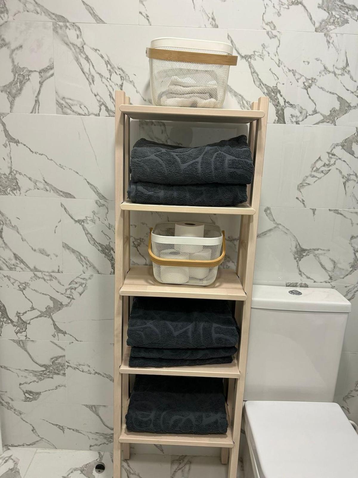 Apartment Forest Hill 1-bed 2 Mins Station