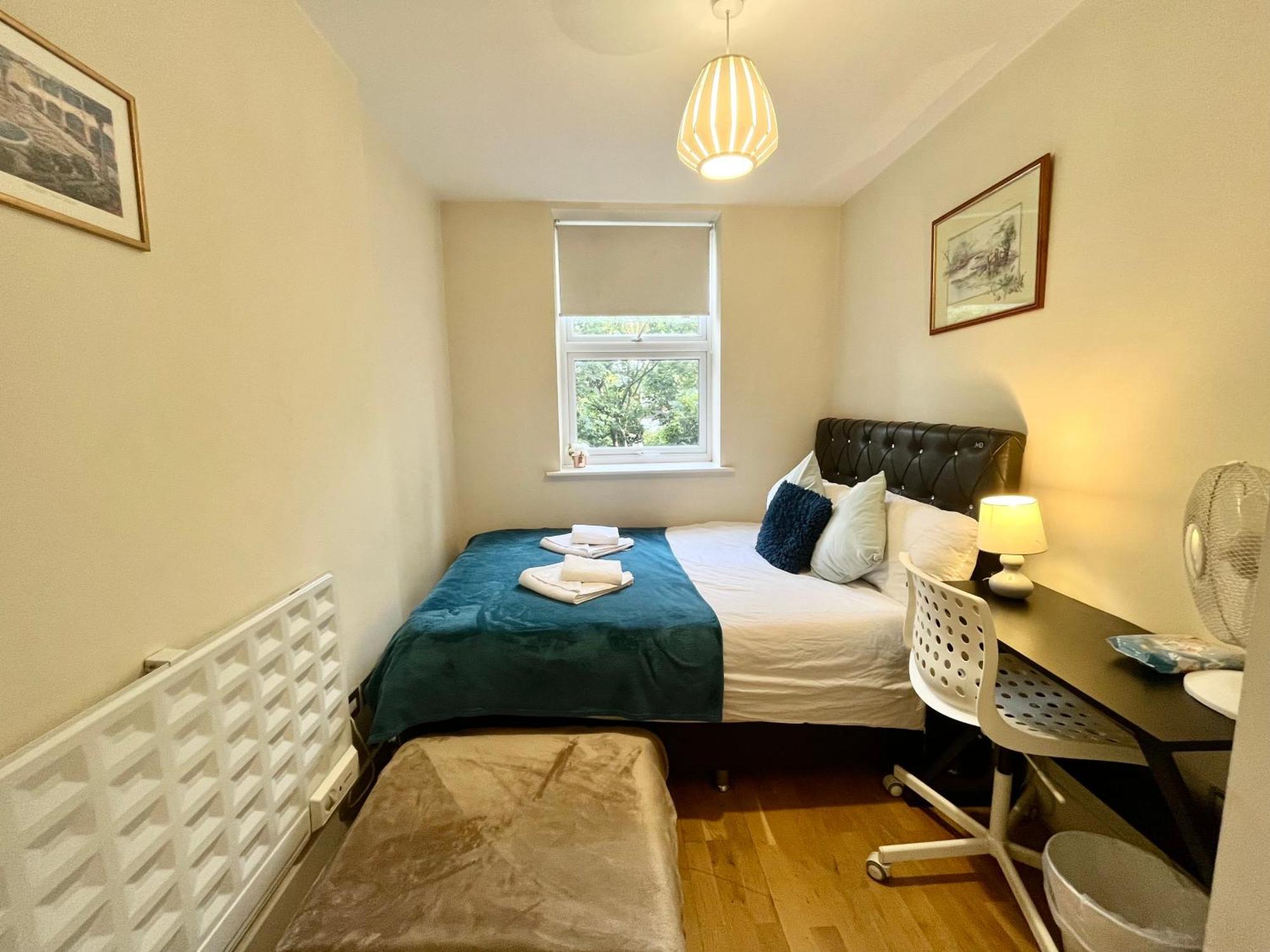 Euston Private Bedrooms 161 Flat3 Habitación en casa particular Londres
