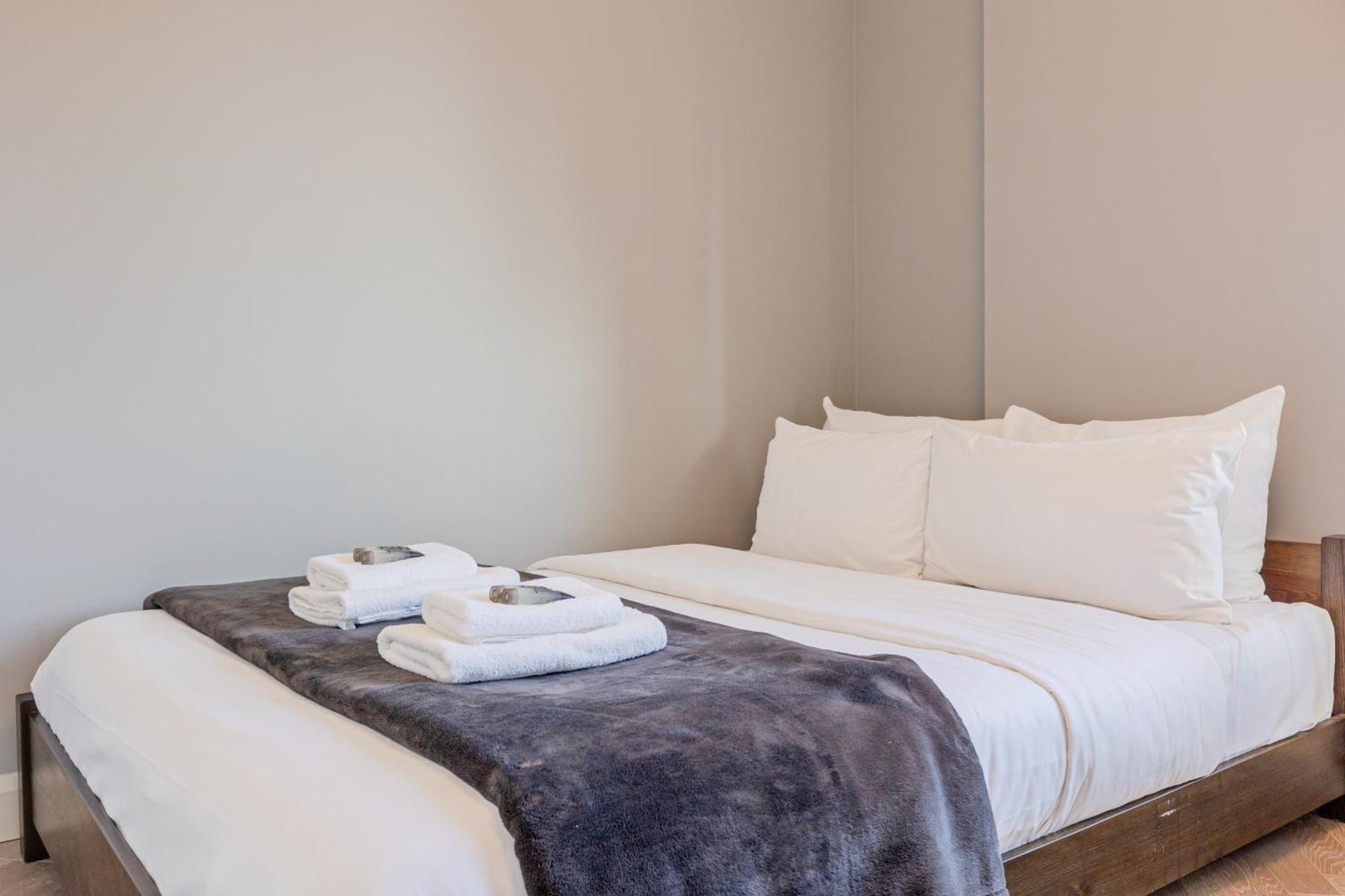 4br 4-floor House, W Patio, 10 Min Wapping Station Appartement Londres