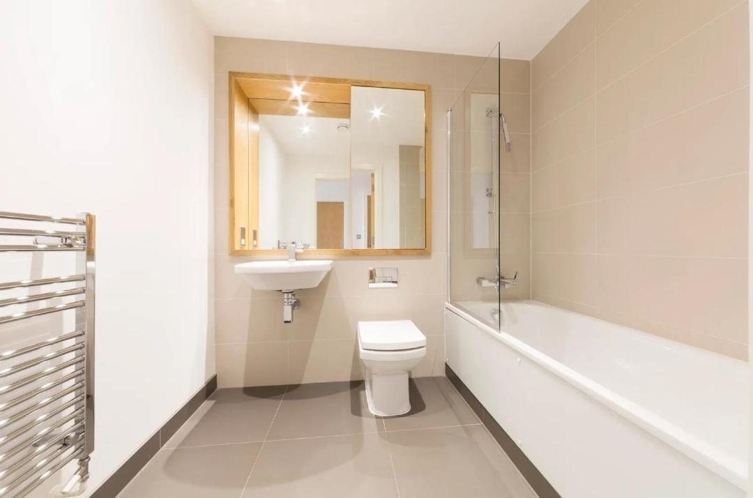 Stylish 1-bedroom Near Canary Wharf, O2 Arena & Excel - Excellent Transport Links Appartement *