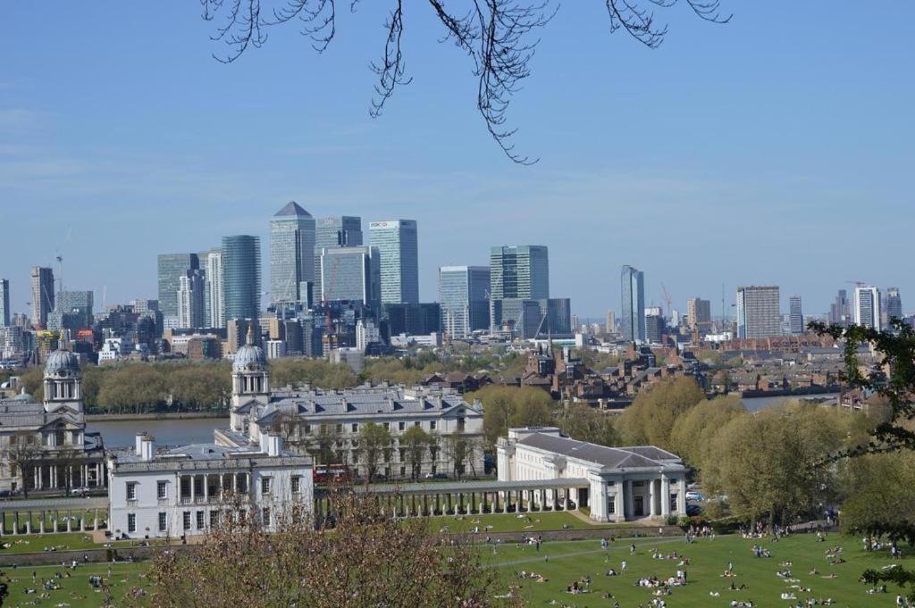 Stylish 1-bedroom Near Canary Wharf, O2 Arena & Excel - Excellent Transport Links Londres