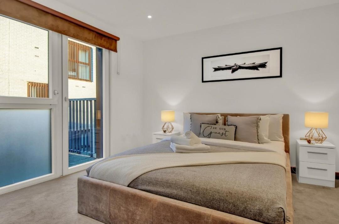 Stylish 1-bedroom Near Canary Wharf, O2 Arena & Excel - Excellent Transport Links Appartement *