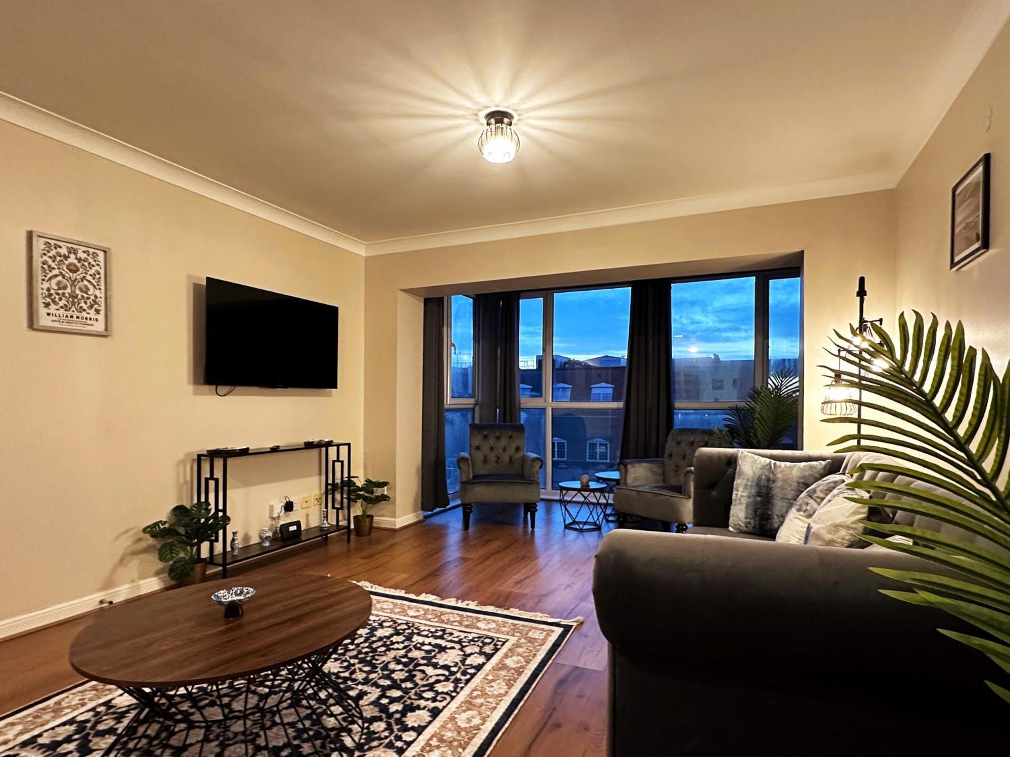 Mia Place In Tower Hill, 2 Double Beds, Max 4 People, Free Parking Available Upon Request, Great Location Appartement