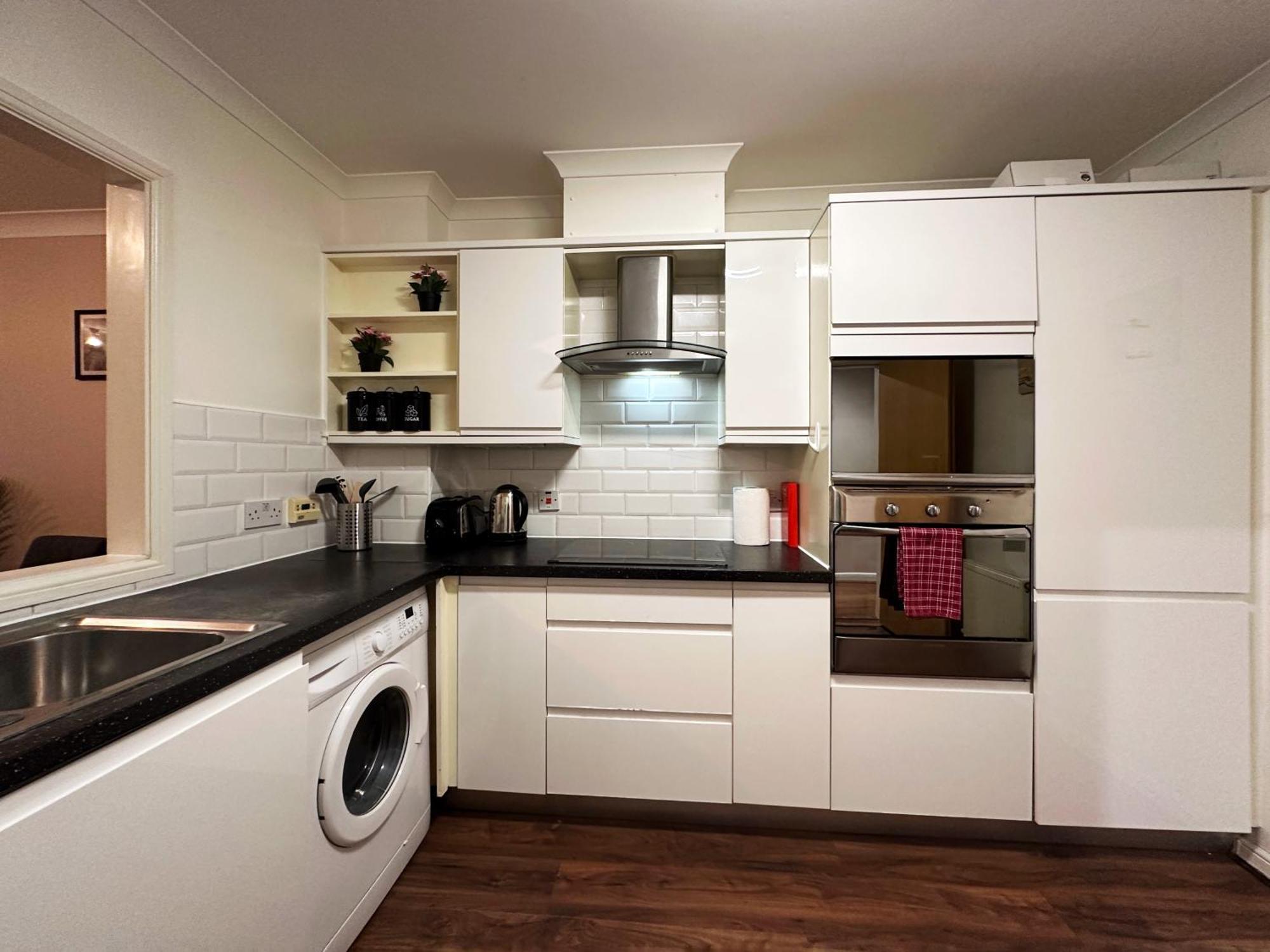 Appartement Mia Place In Tower Hill, 2 Double Beds, Max 4 People, Free Parking Available Upon Request, Great Location