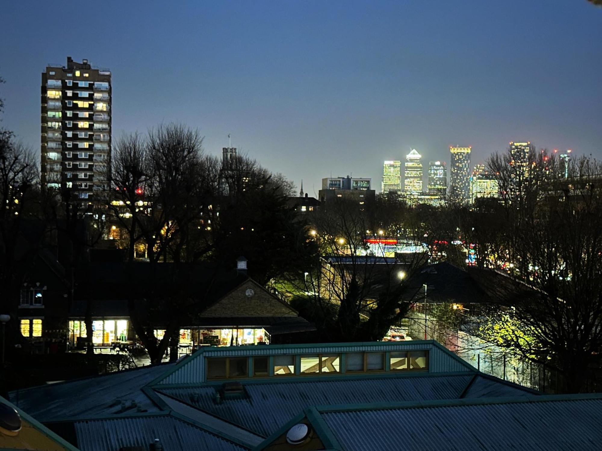 Appartement Mia Place In Tower Hill, 2 Double Beds, Max 4 People, Free Parking Available Upon Request, Great Location