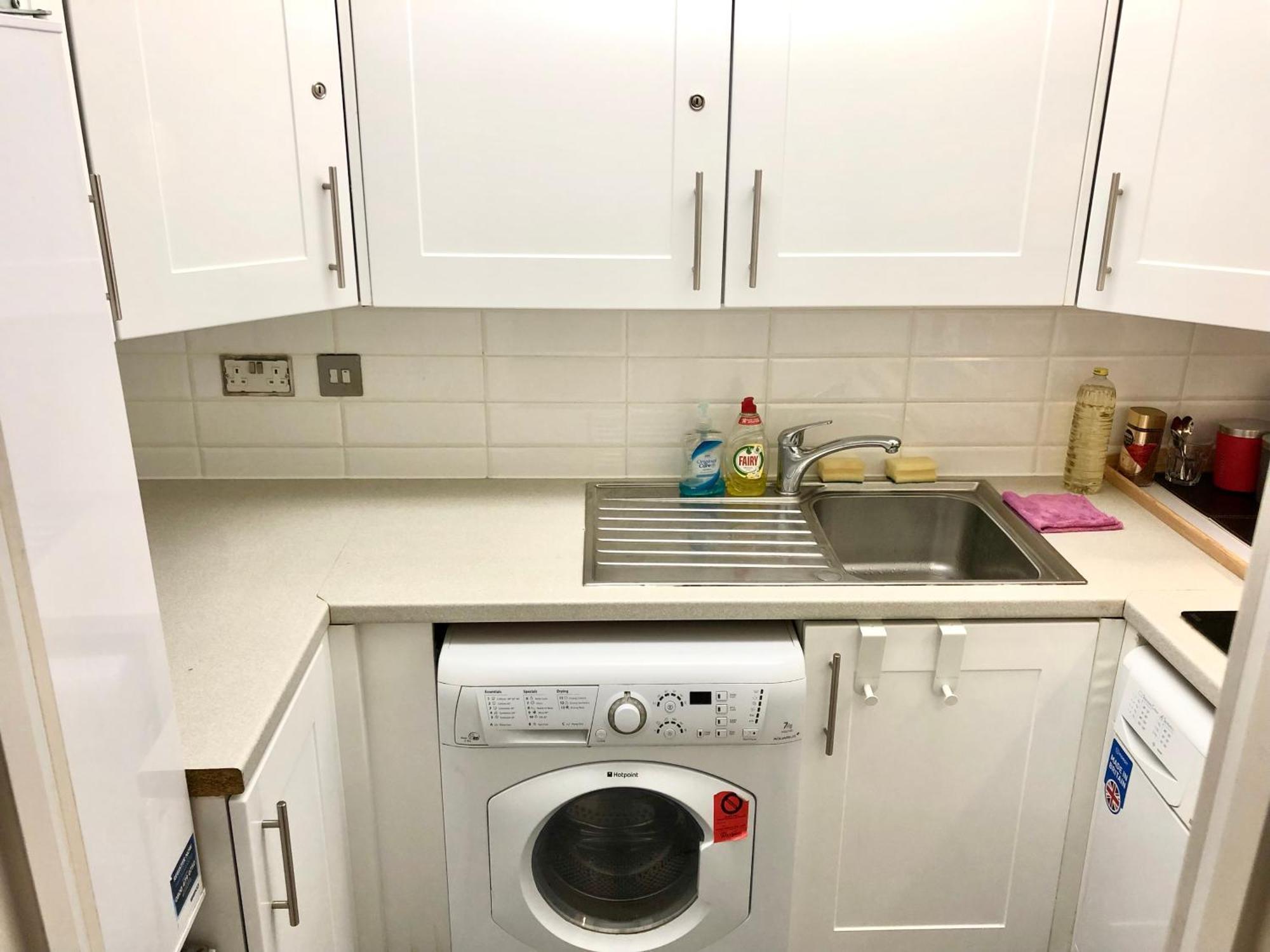 Euston Private Bedrooms 161 Flat1 *