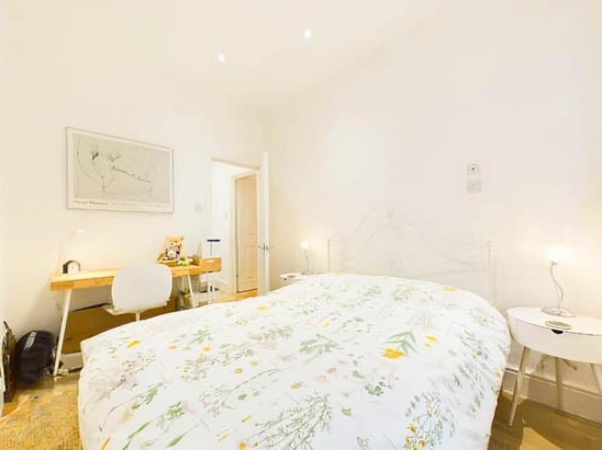 Appartement In A Very Central Location Limited Offer In January, Card Payment Londres