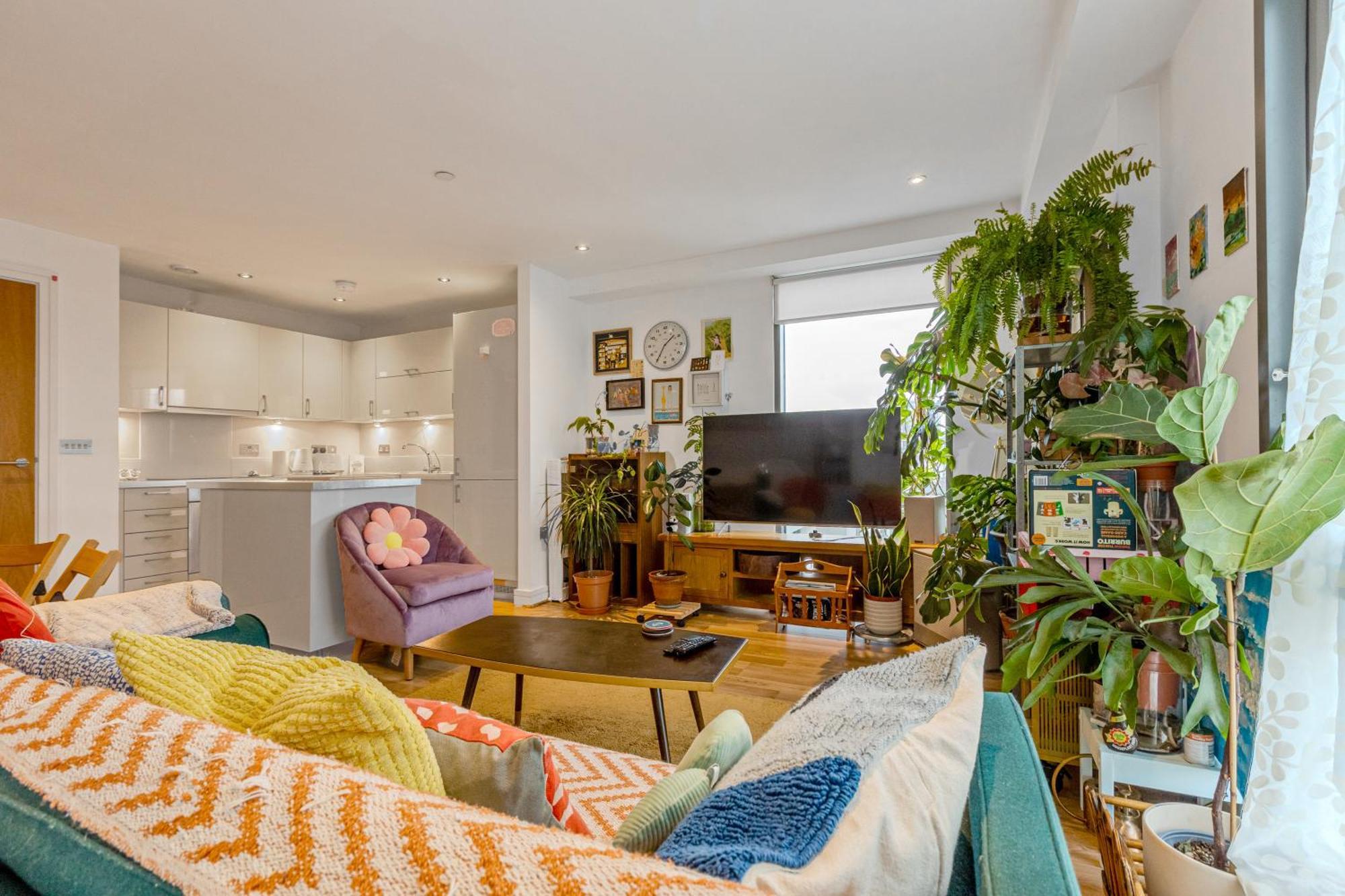Lovely 1br Flat, 10min Langdon Park Dlr Station Londres