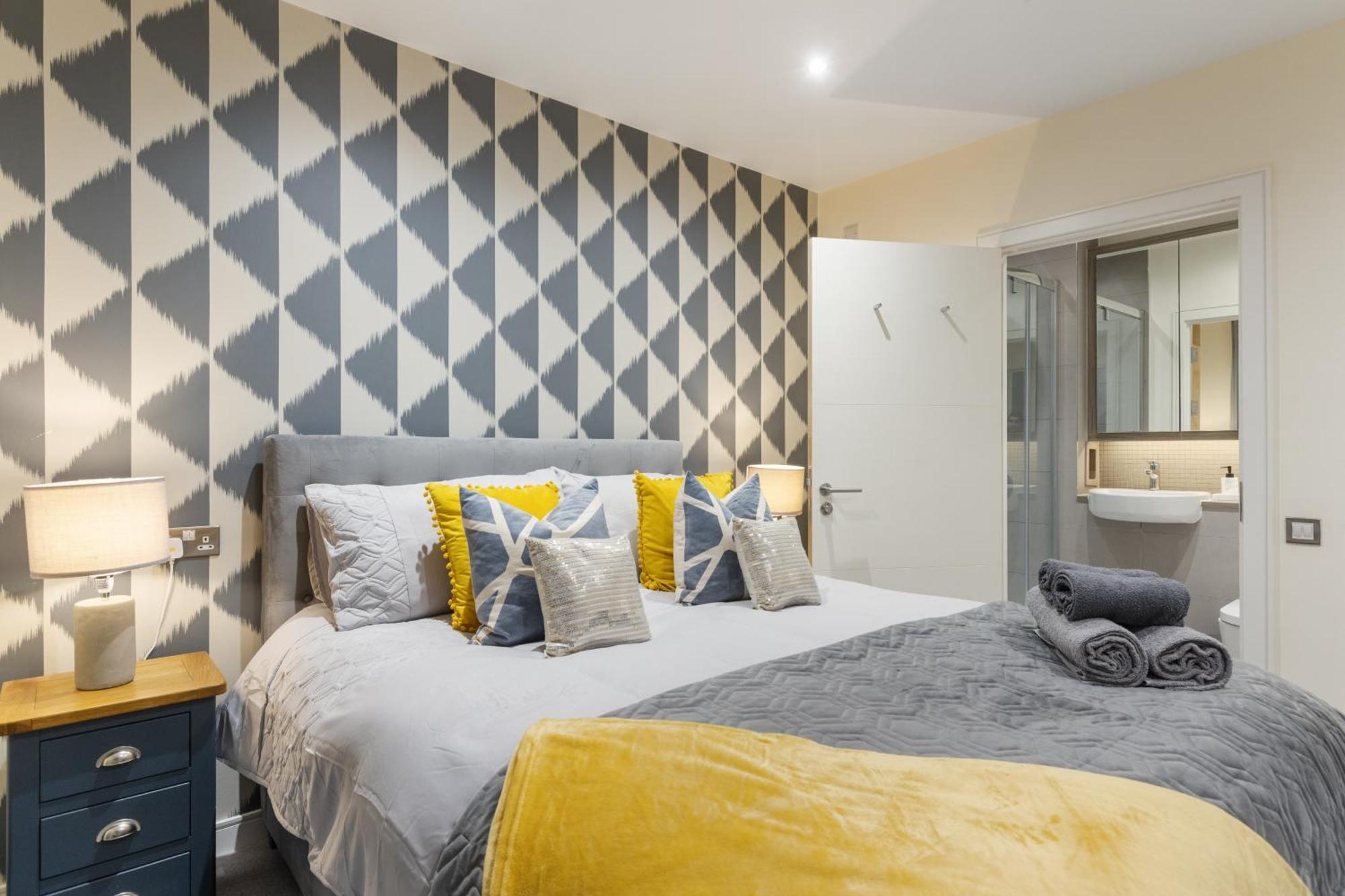 Classy Riverside Flat In Canary Wharf Londres