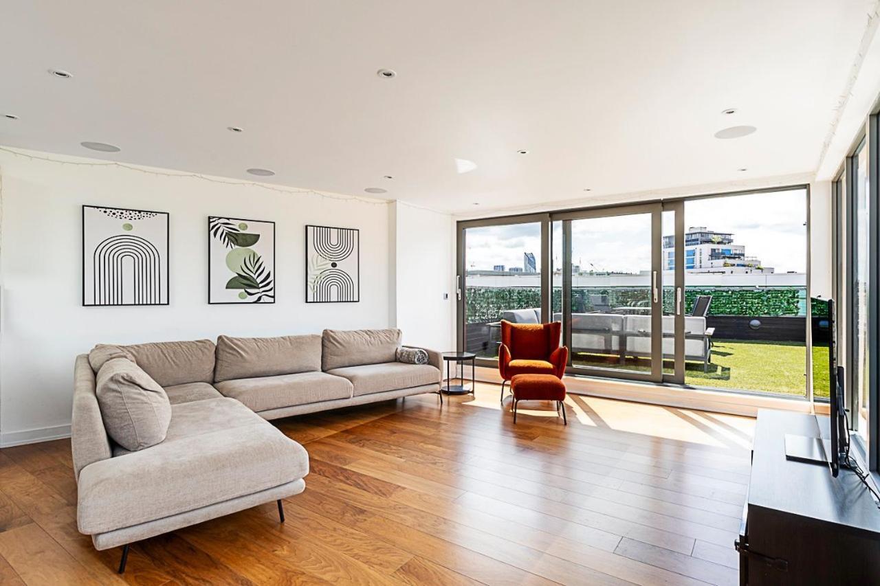 Modern Haven With Terrace View & Urban Charm Appartement *
