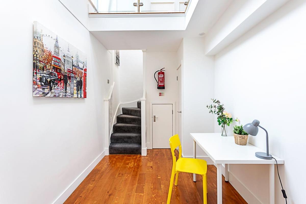 St Johns Hill Penthouse * Londres