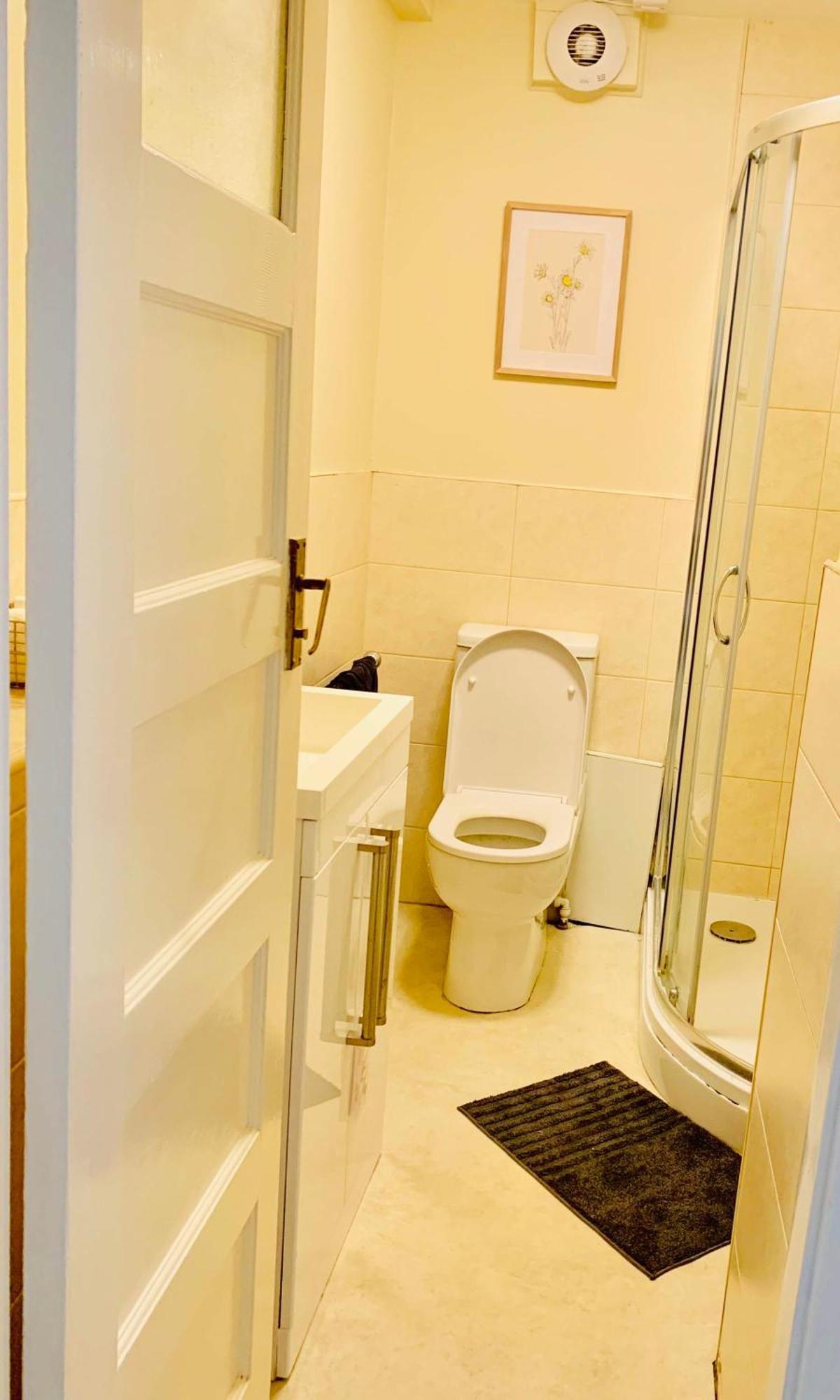 Spacious 2 Bed Flat Grade 2 Art Deco Building * Londres