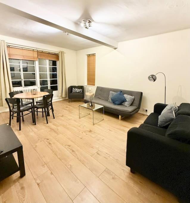 Appartement Spacious 2 Bed Flat Grade 2 Art Deco Building