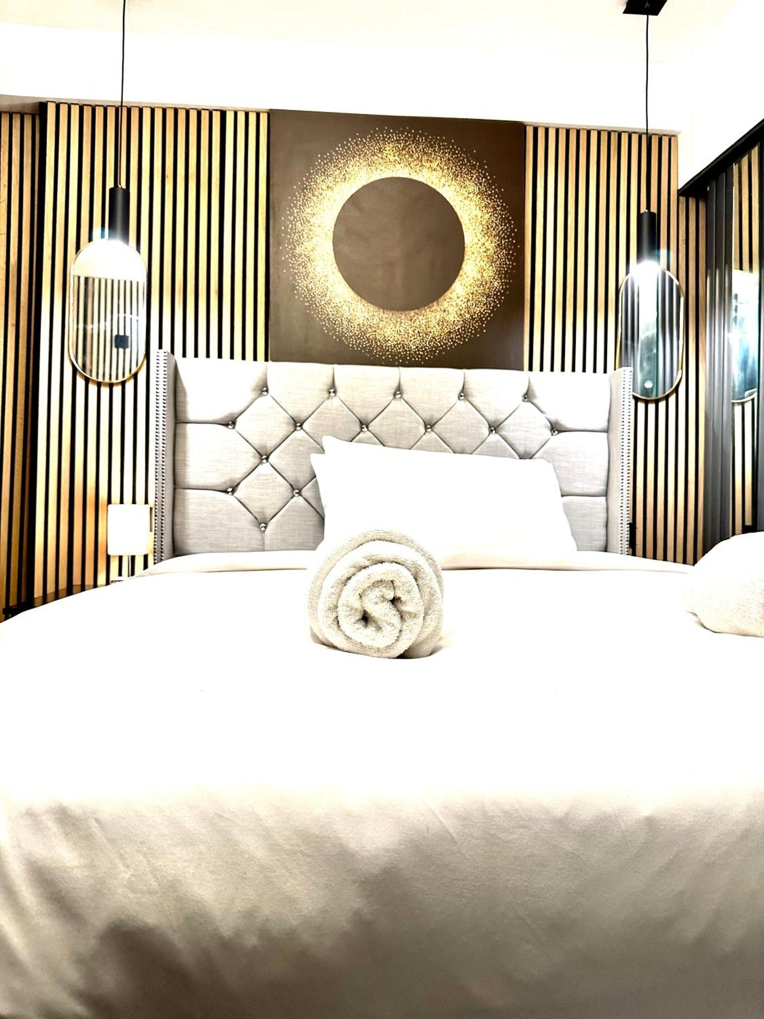 G Eighty Four Apartahotel *