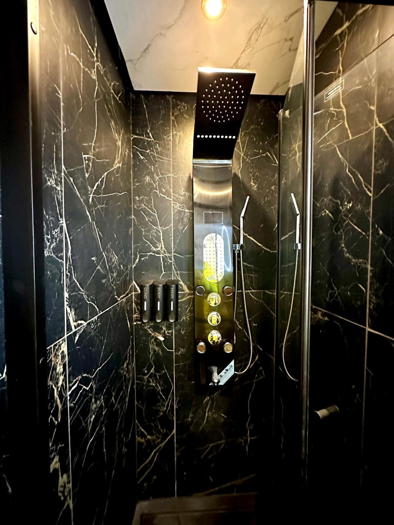 G Eighty Four Apartahotel Londres