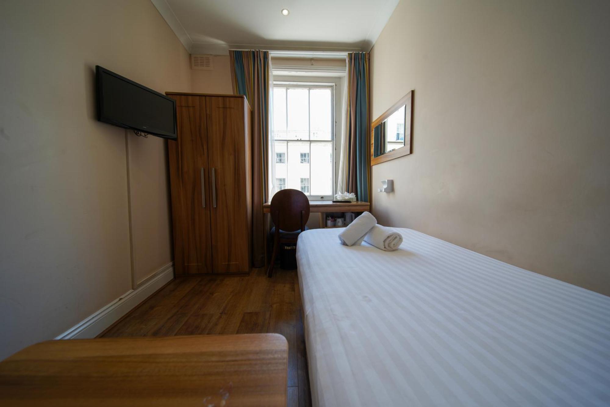 Royal Eagle Hotel