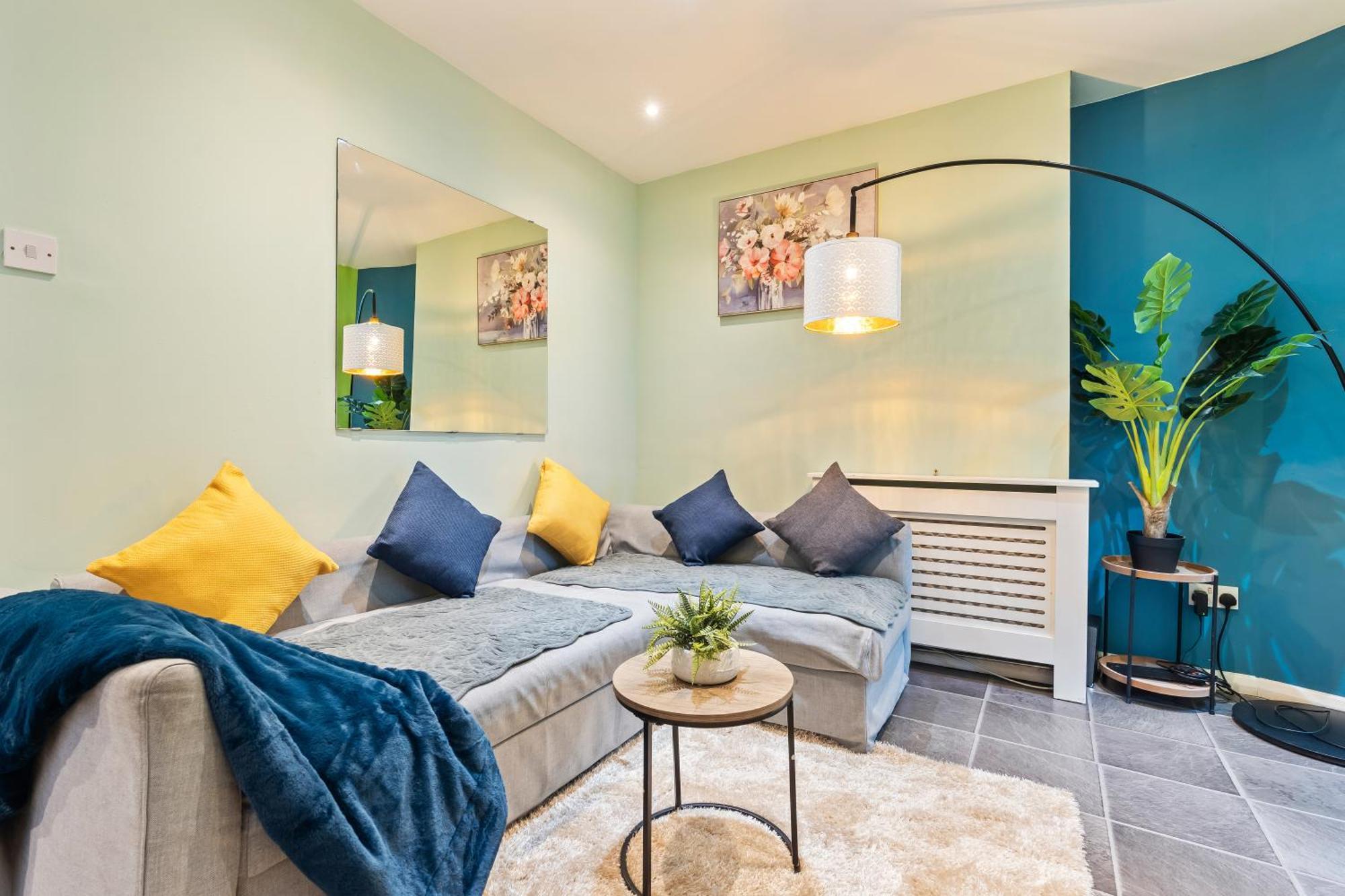 Comfy 4bed House Close To Subway Hébergement de vacances *