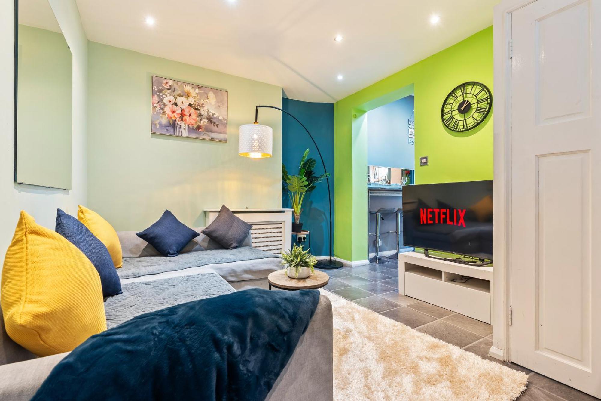 Comfy 4bed House Close To Subway Hébergement de vacances Londres