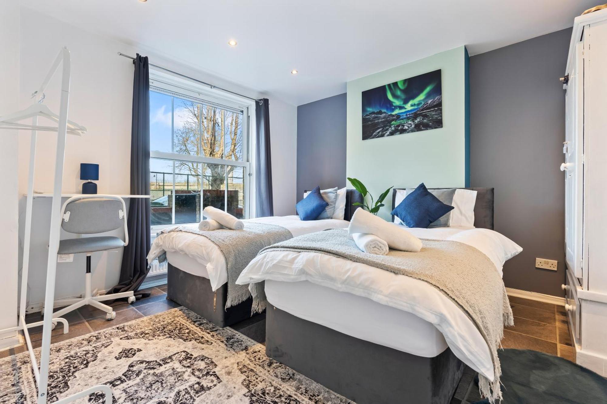 Hébergement de vacances Comfy 4bed House Close To Subway
