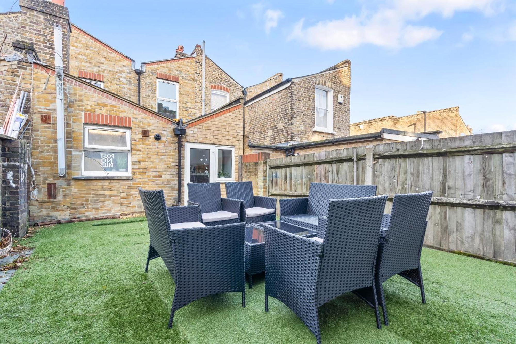 Comfy 4bed House Close To Subway Hébergement de vacances