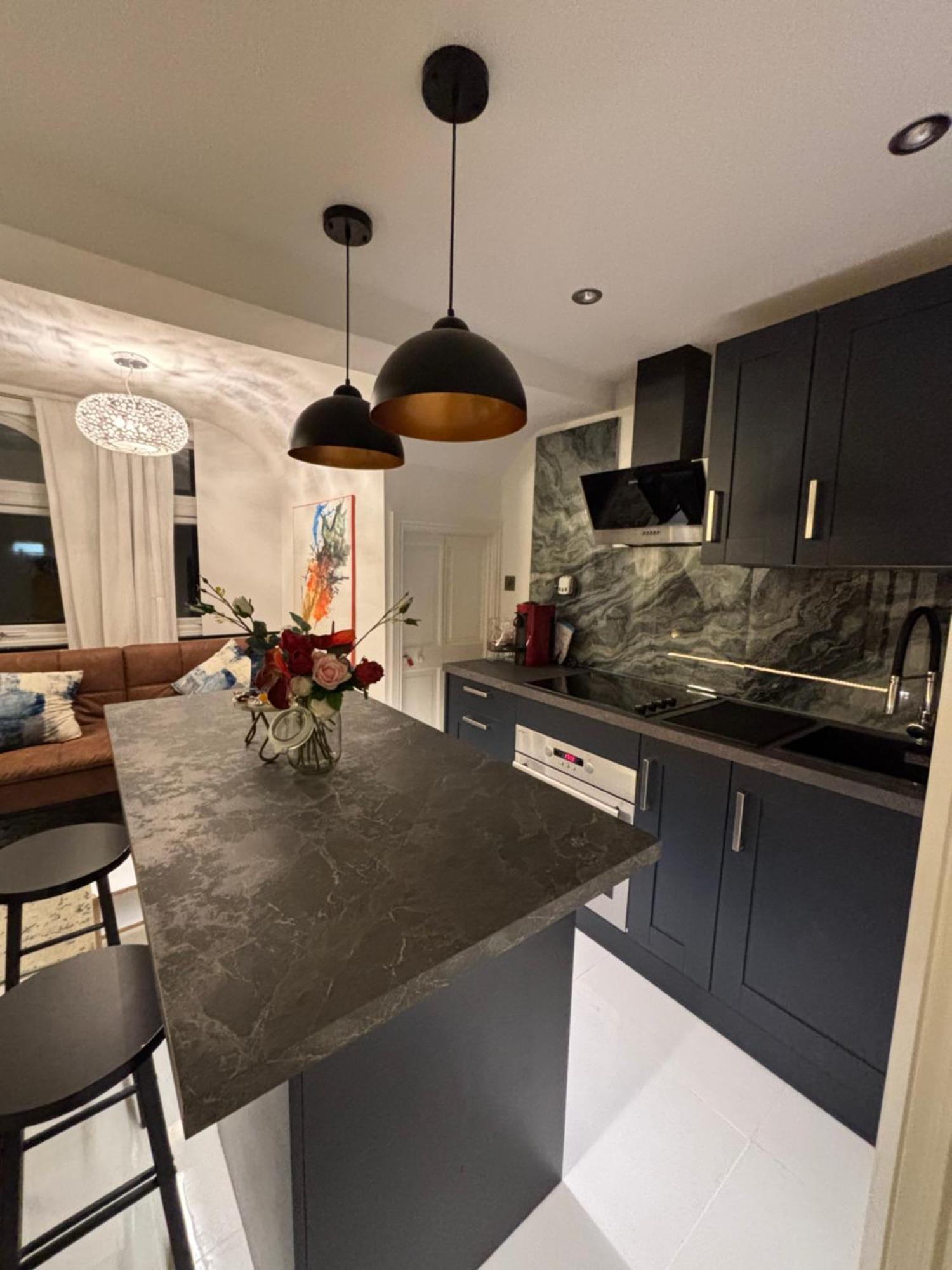 Newly Renovated Modern In West Kensington * Londres