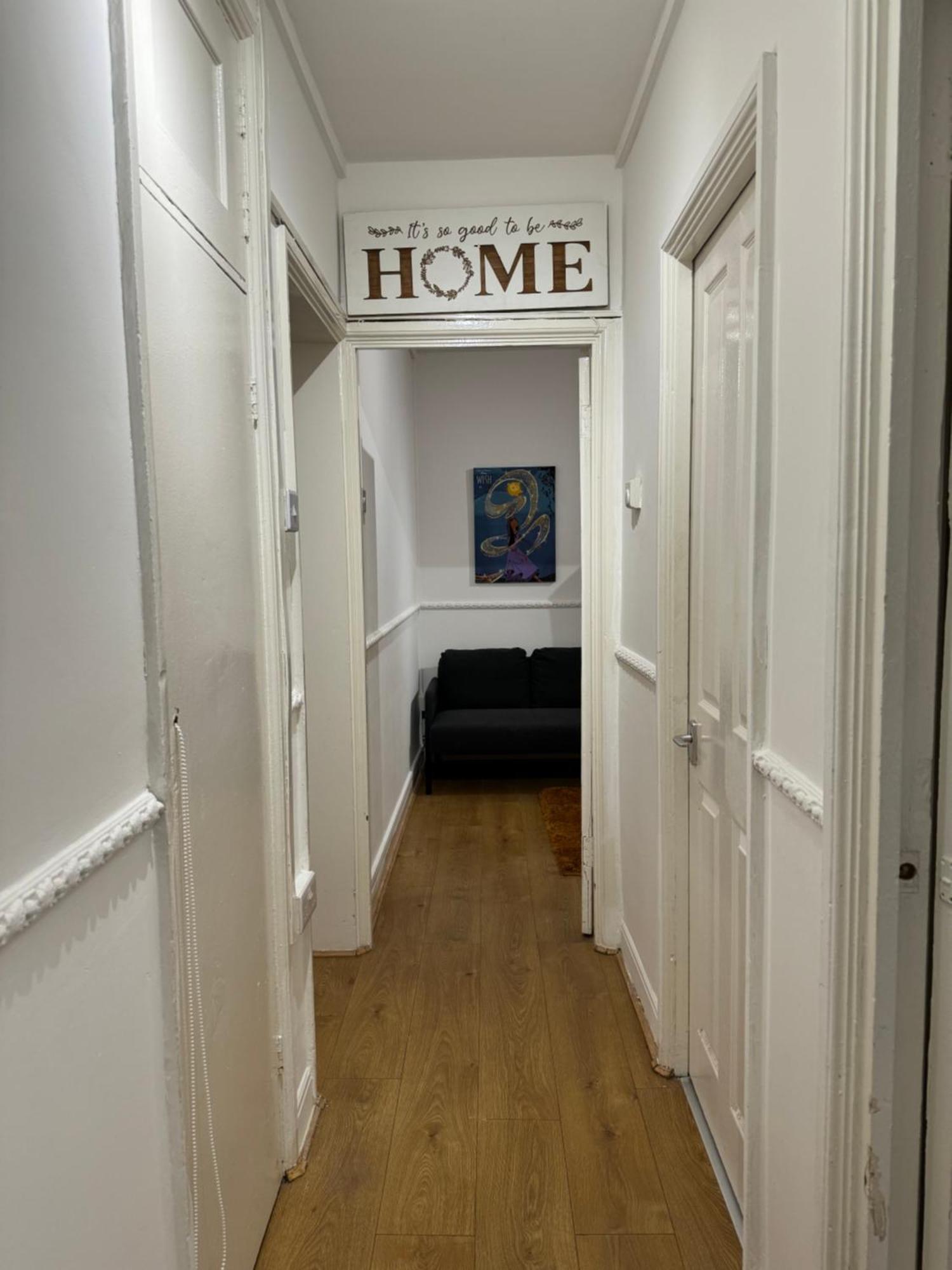 Lovely Spacious 2 Bedroom Flat In Bethnal Green, 3mins Away From Station Appartement
