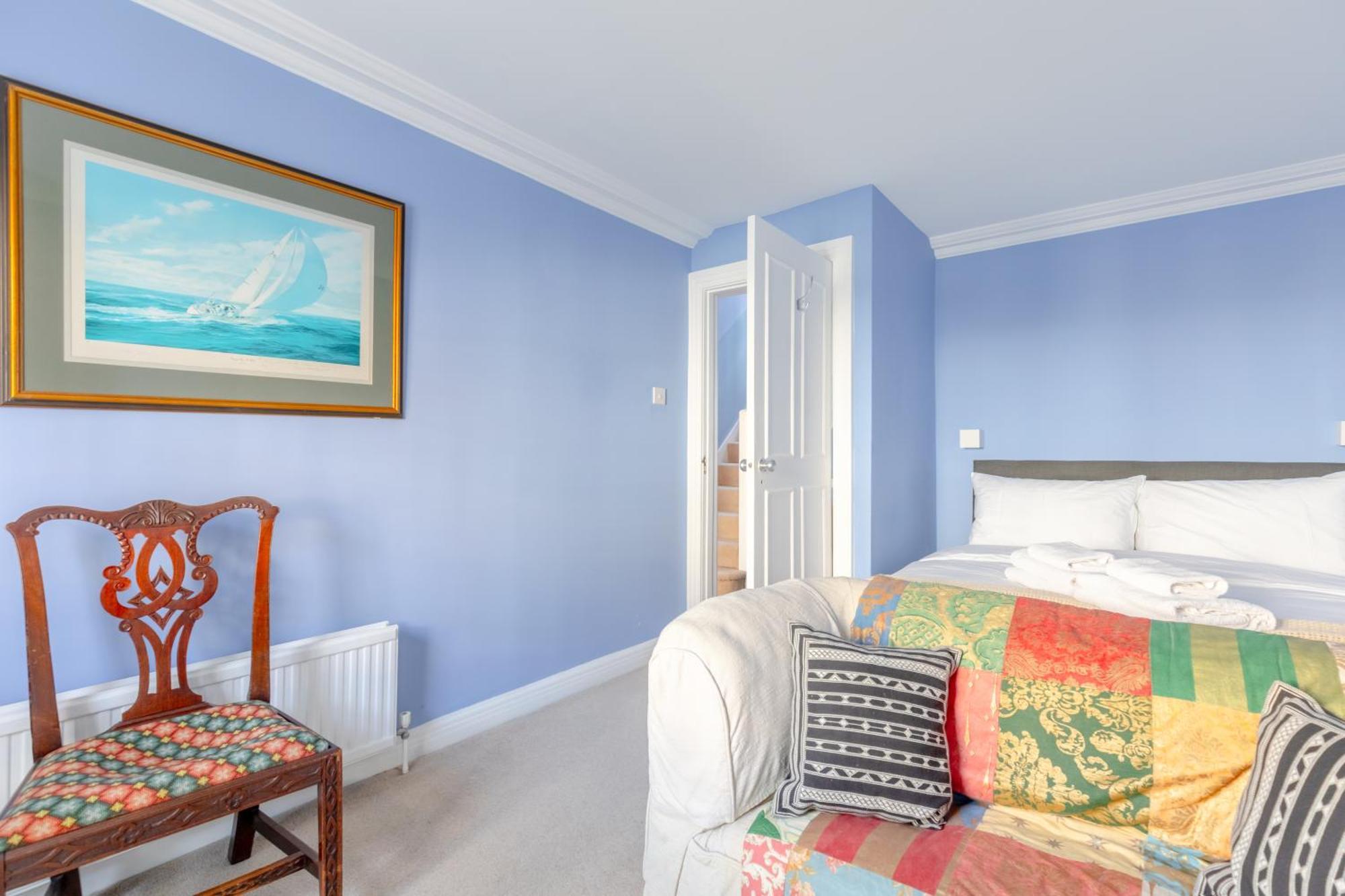 Regal Haven 4 Bed Near Buckingham Palace *