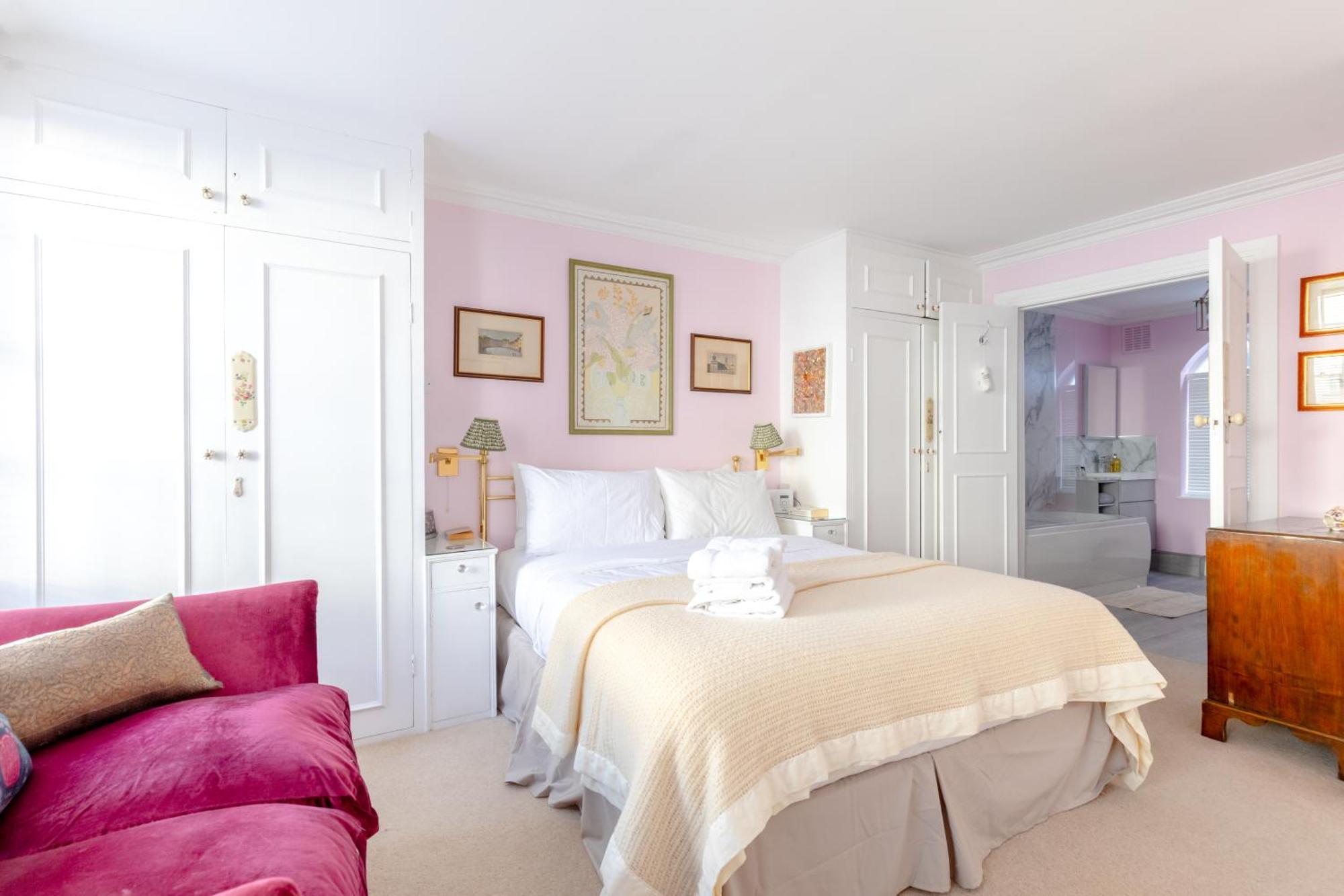 Regal Haven 4 Bed Near Buckingham Palace *