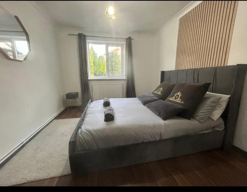 Cosy 2 Bed East Appartement *