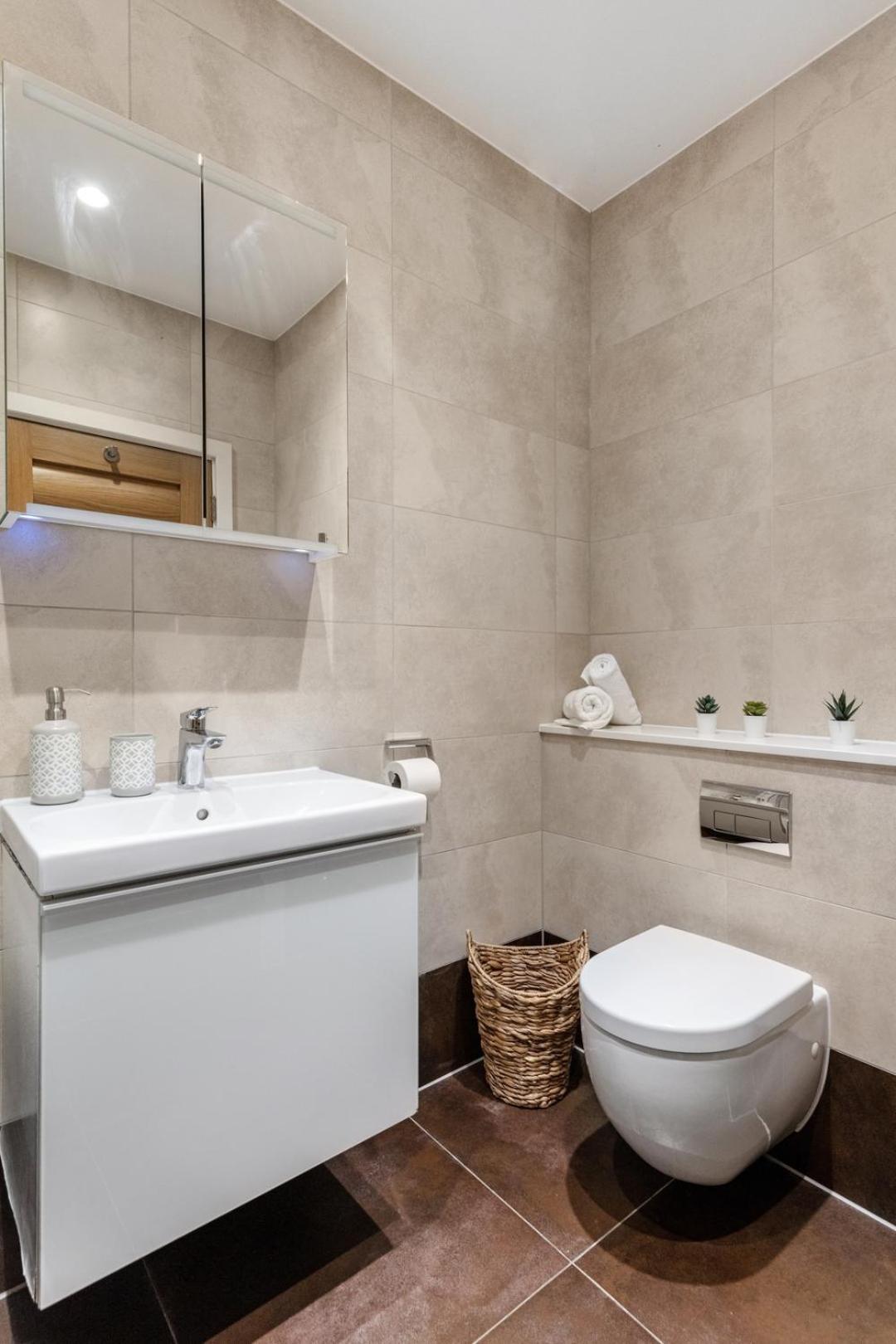 Appartement Bnbnook - Spacious 2br - Walk To Soho & Oxford Street Londres