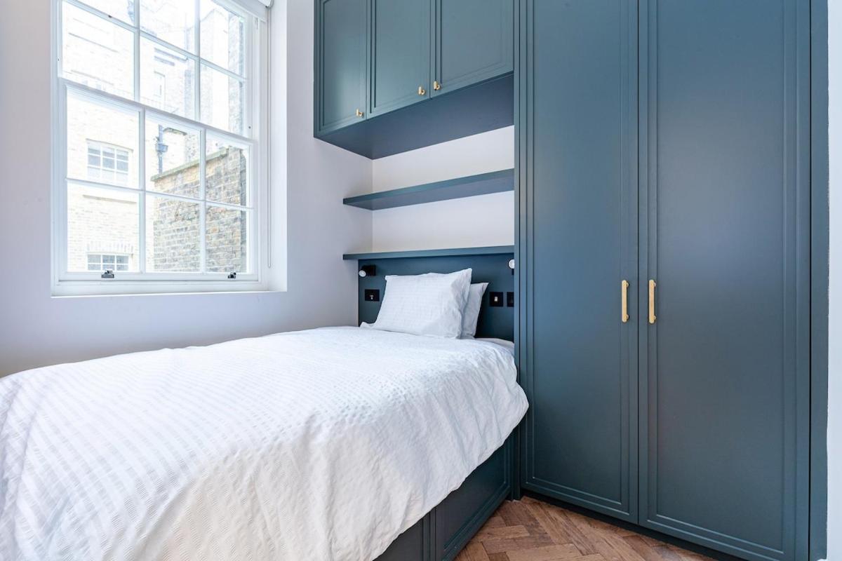2 Bedroom Near Victoria Station - 3 * London