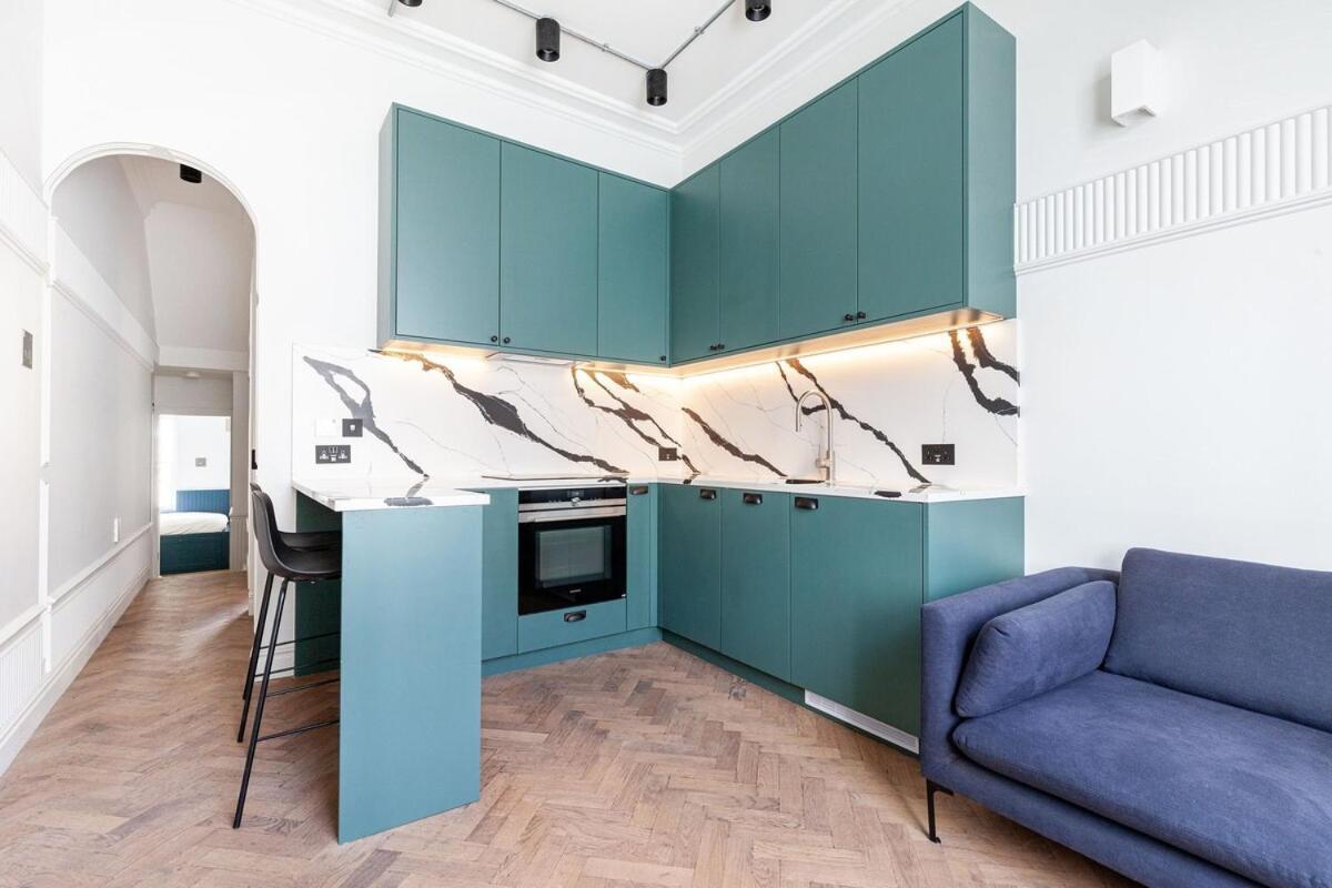 2 Bedroom Near Victoria Station - 3 * London