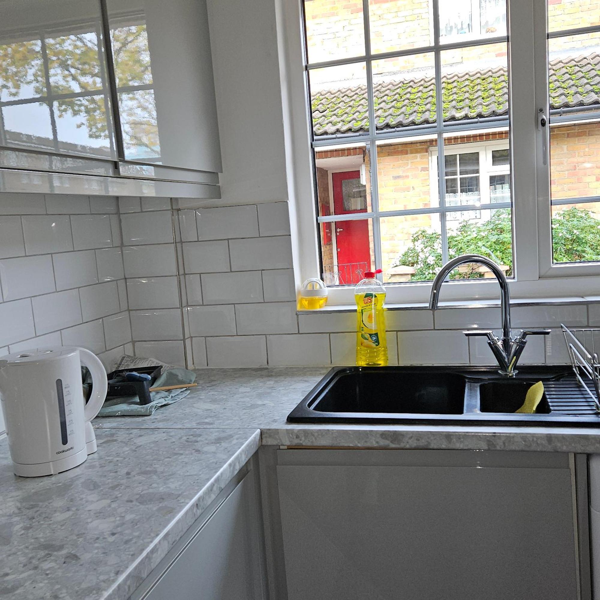 Modern Spacious 10 Minutes From Eye *