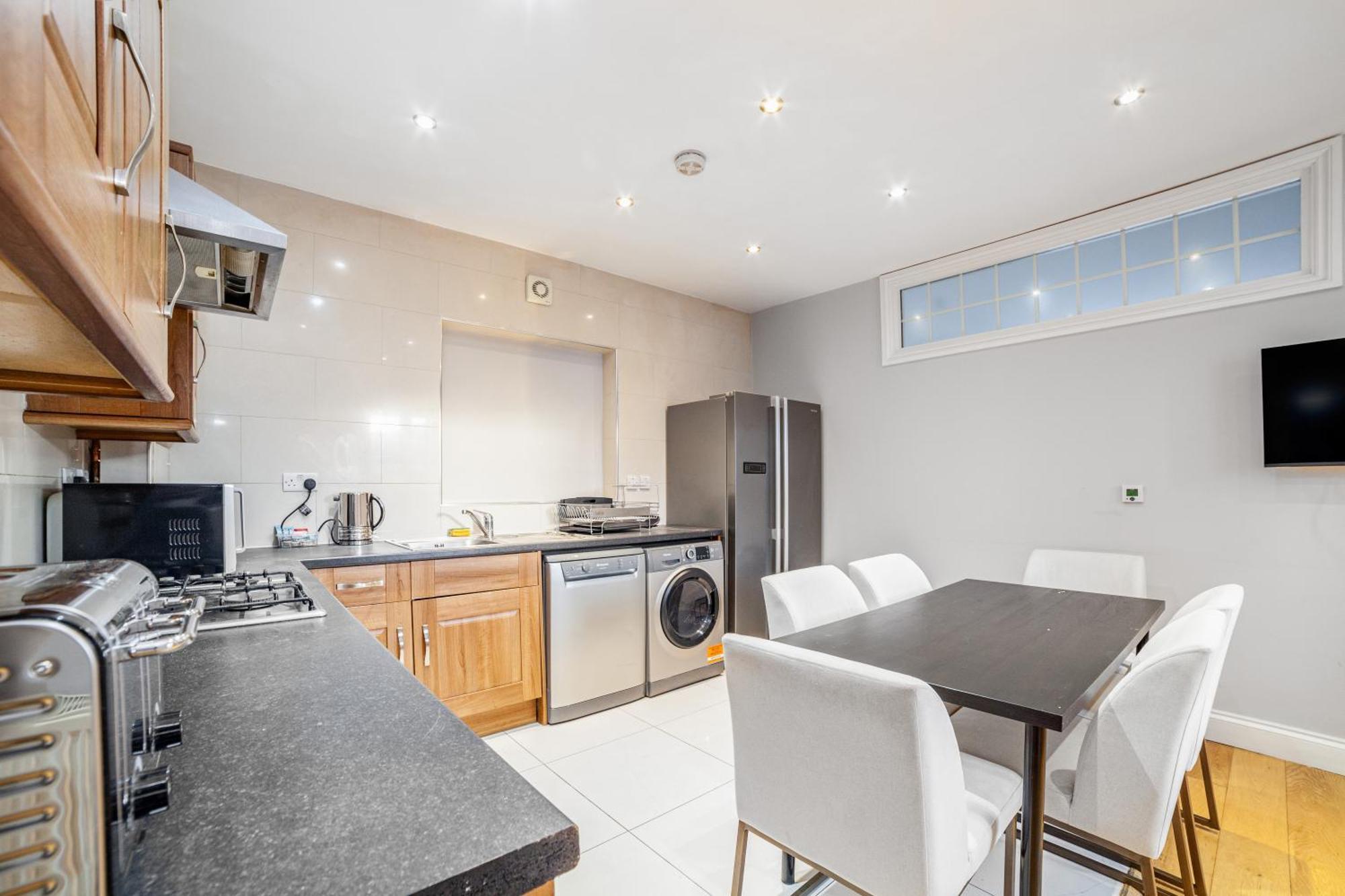 Appartement Relax And Unwind, King Beds Near Camden Town Londen