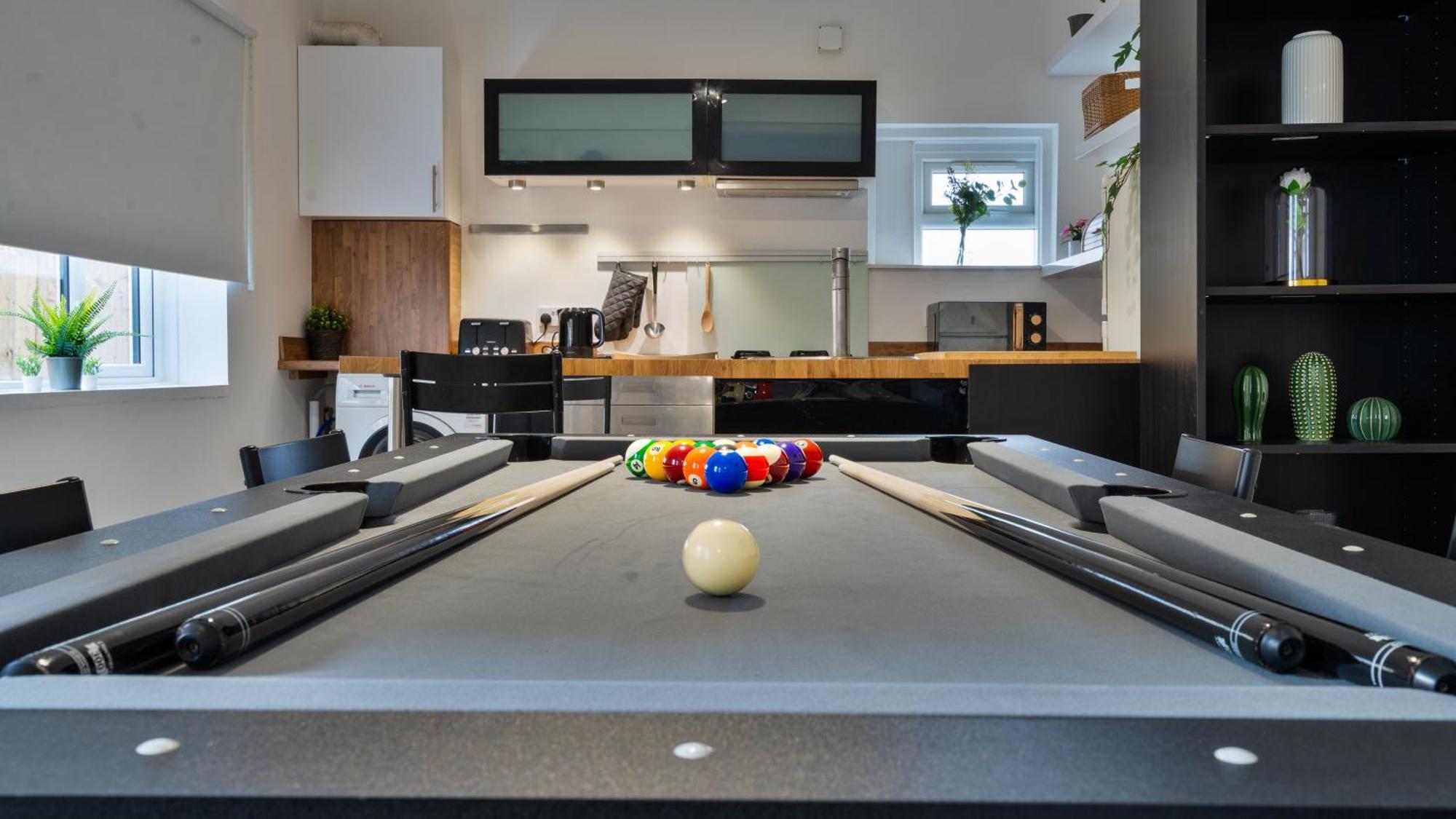 Appartement Pool Table High End - 2 Bedroom Flat *