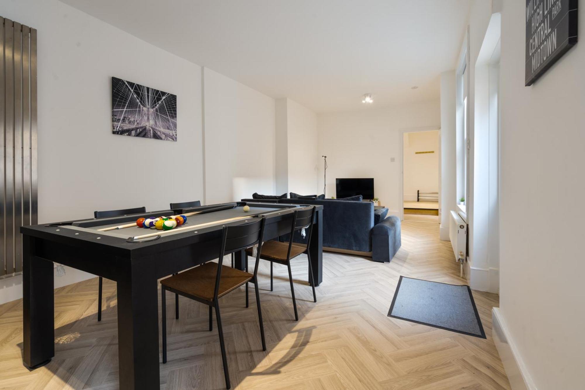 Pool Table High End - 2 Bedroom Flat Londres
