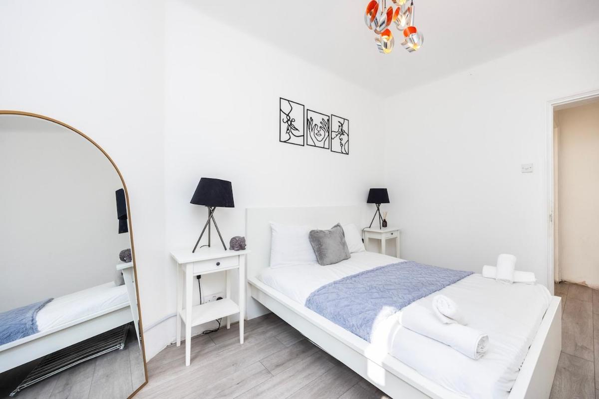 Classy 2 Bedroom Near Old Street Station Londres