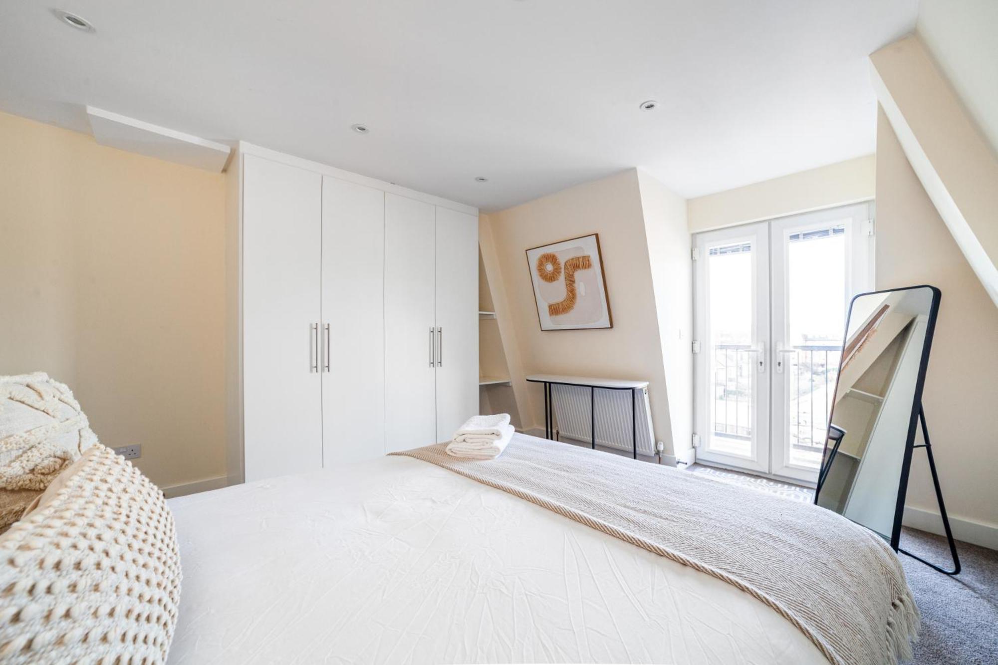 Perfect 3 King Bed Flat Near Islington * Londres