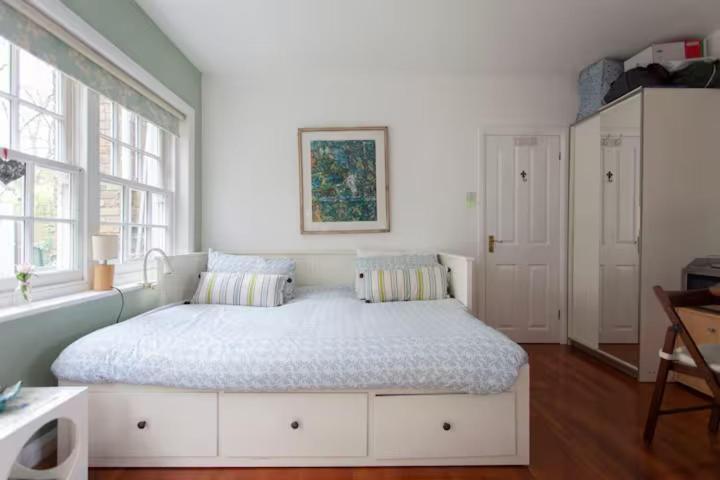 Self Contained Garden Bed and breakfast