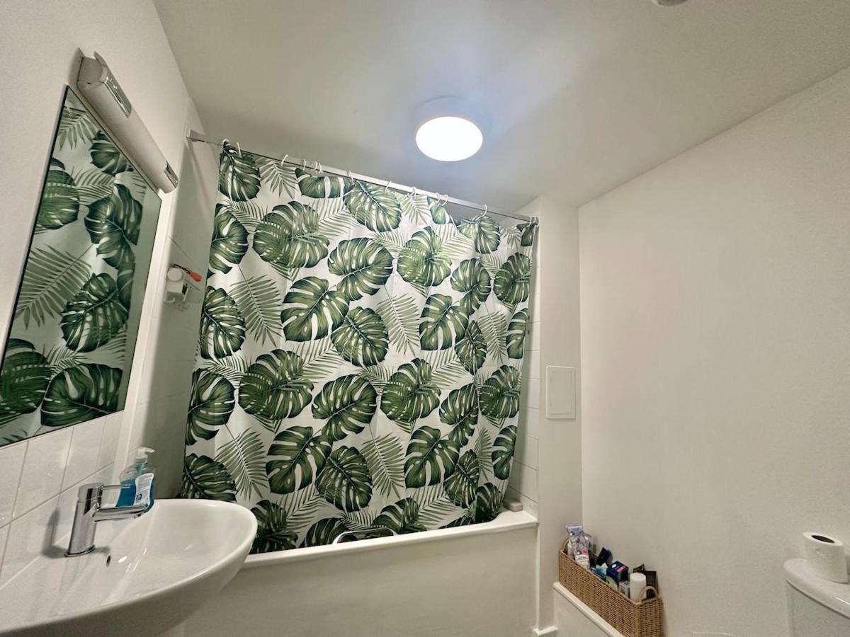 Double In Shared Appartement Londres
