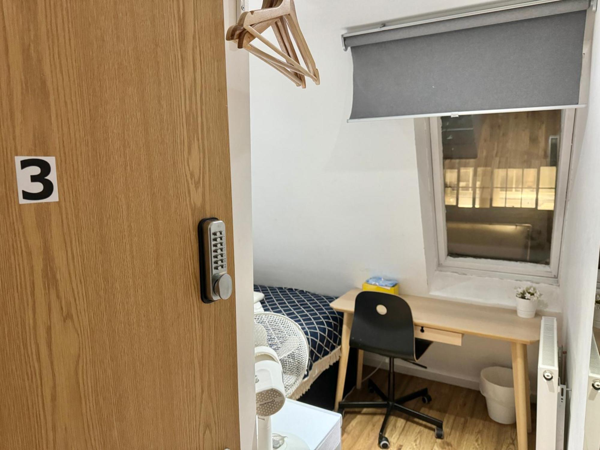 Euston Private Bedrooms 119a 1-4