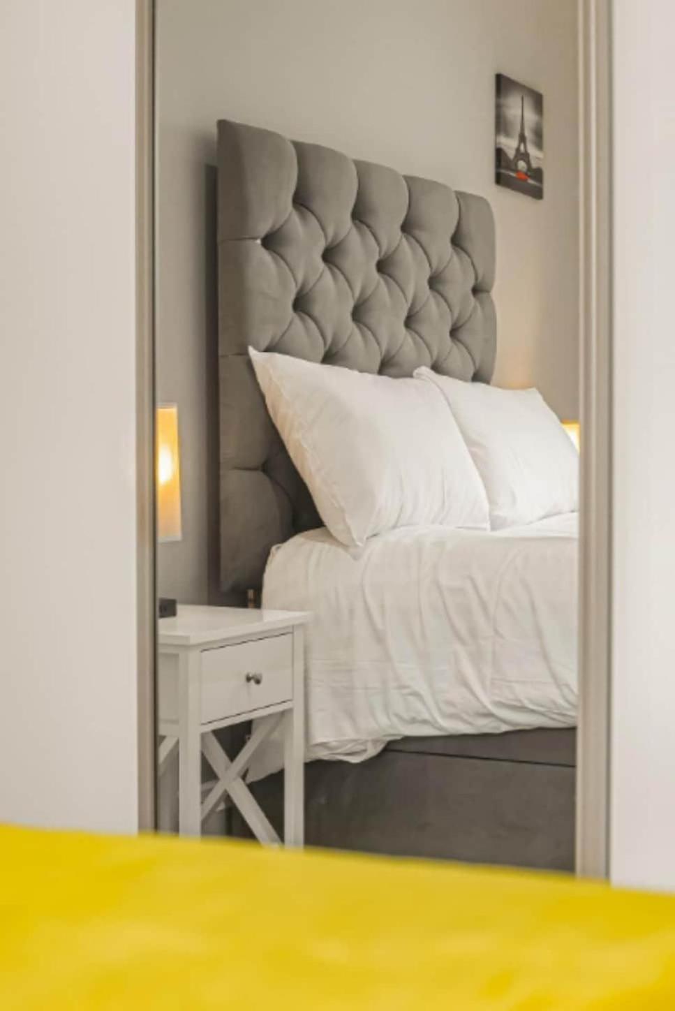 Amazing Marina-overlooking 1bed * Londres