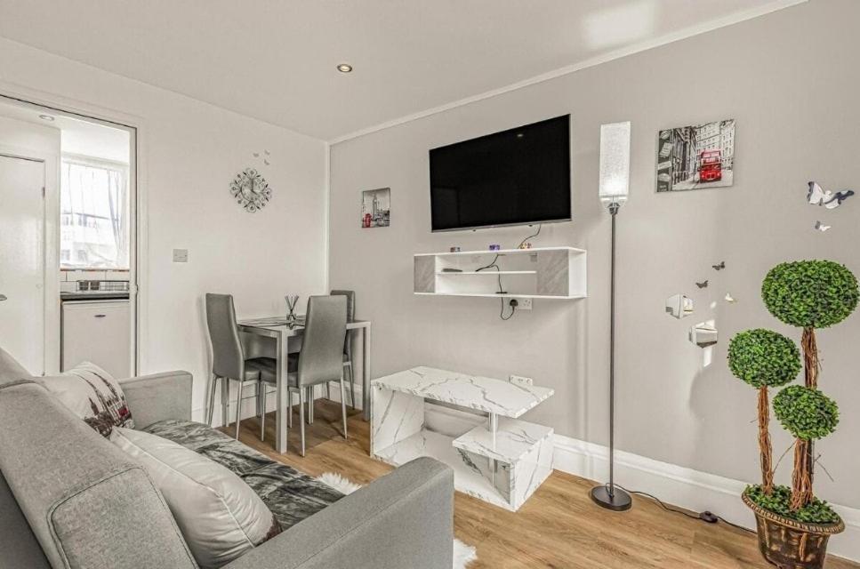 Amazing Marina-overlooking 1bed Appartement *