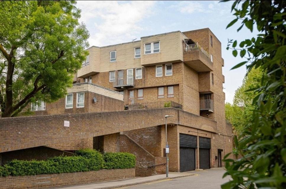 Amazing Marina-overlooking 1bed * Londres