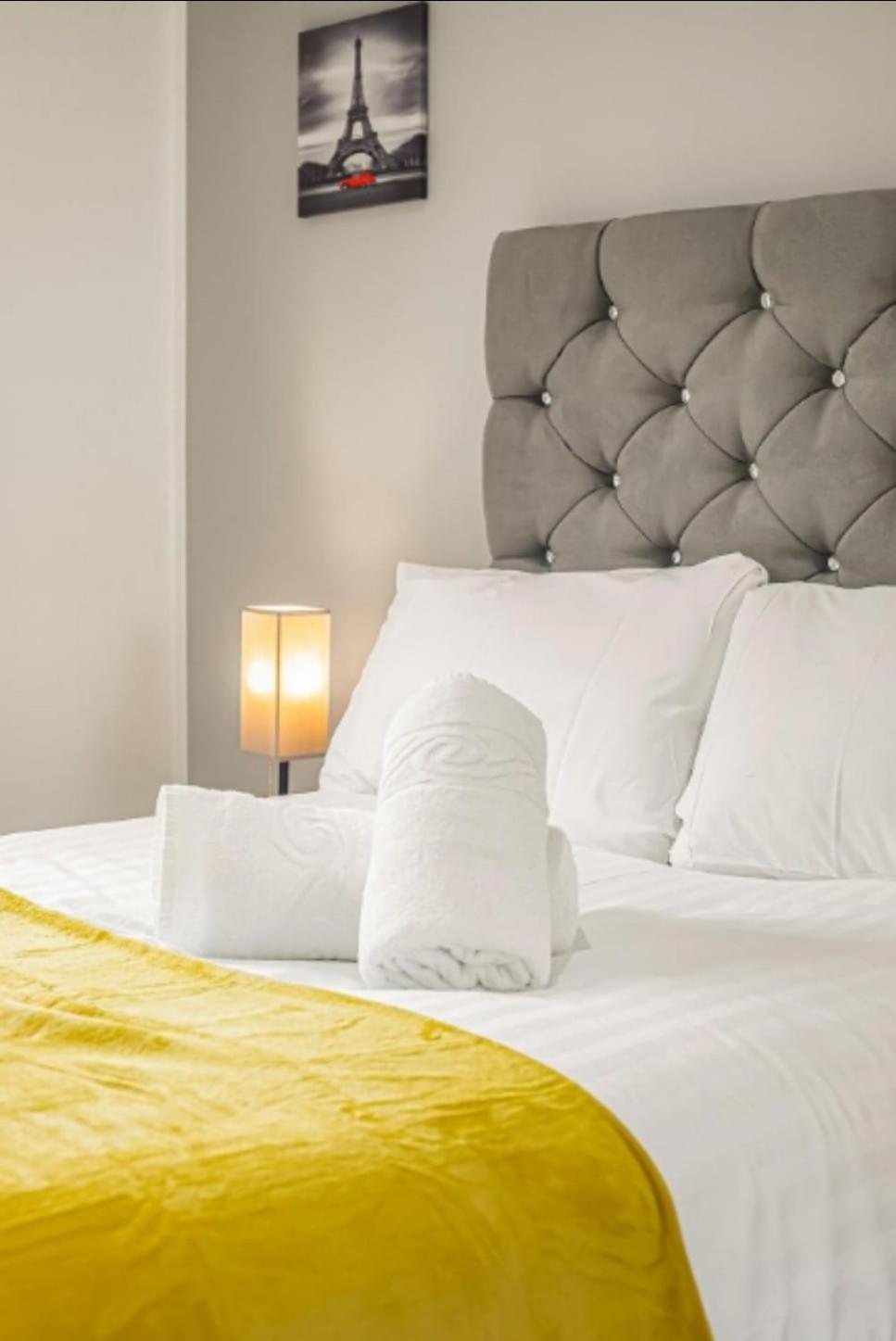 Amazing Marina-overlooking 1bed