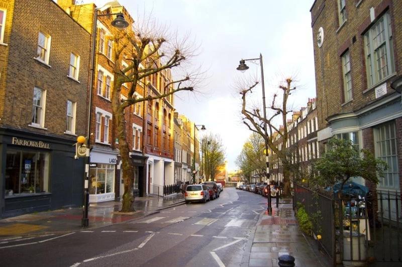 Character 2-bed Flat In Angel * Londres