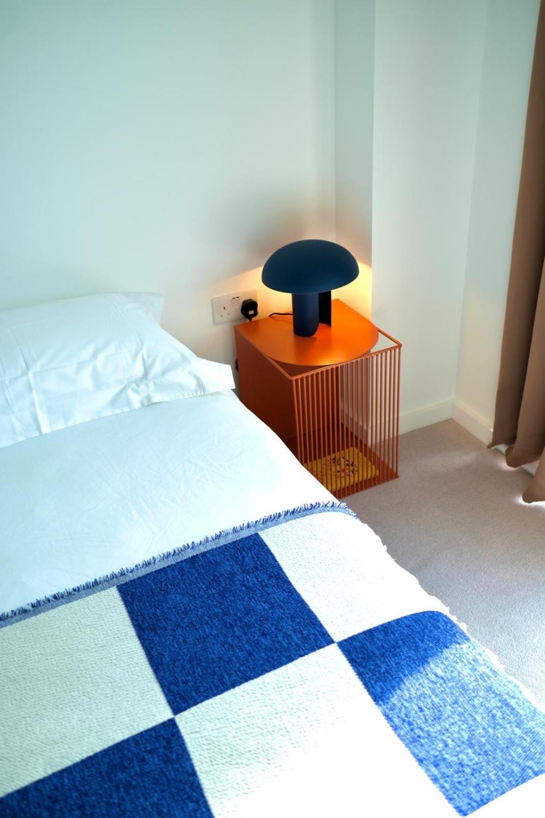 Waterview With Ultra Fast Wifi Close To Excel And O2, Corporates And Contractors Welcome Appartement Londres