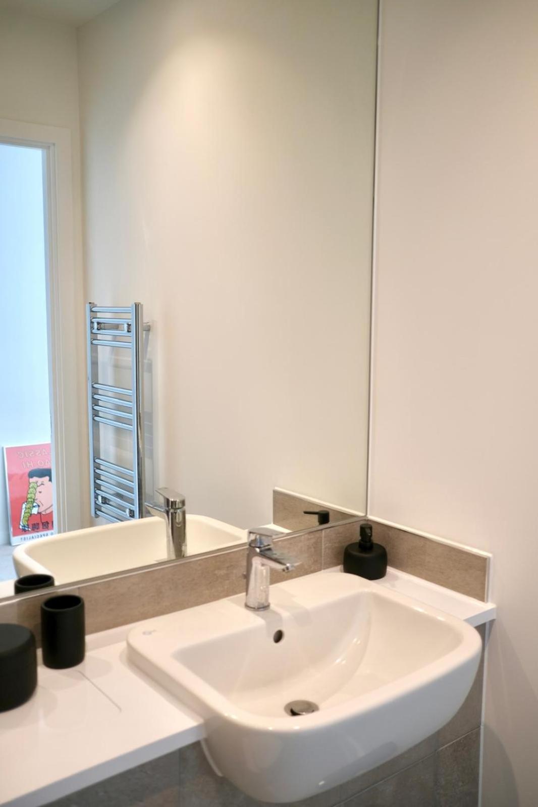 Waterview With Ultra Fast Wifi Close To Excel And O2, Corporates And Contractors Welcome Londres