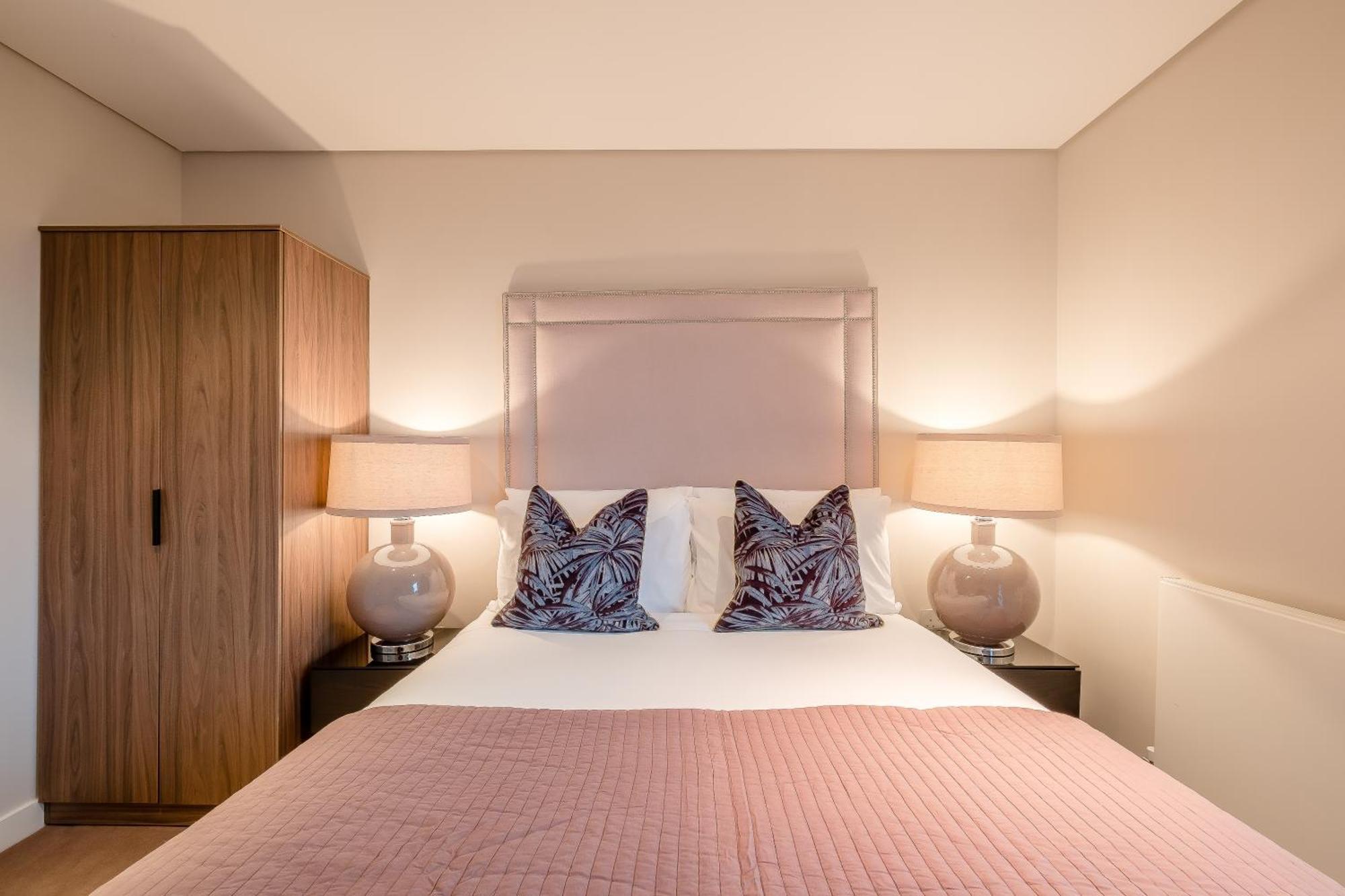 Apartment Merchant Square London